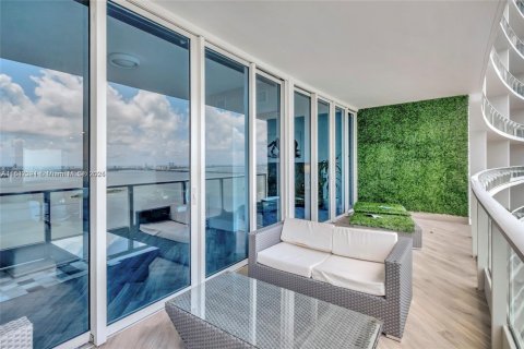 Condo in Miami, Florida, 2 bedrooms  № 1936405 - photo 20