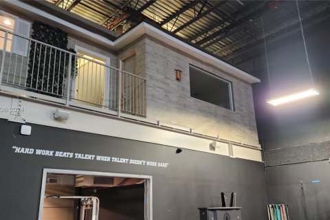 Oficina en alquiler en Boca Raton, Florida № 1009472 - foto 1