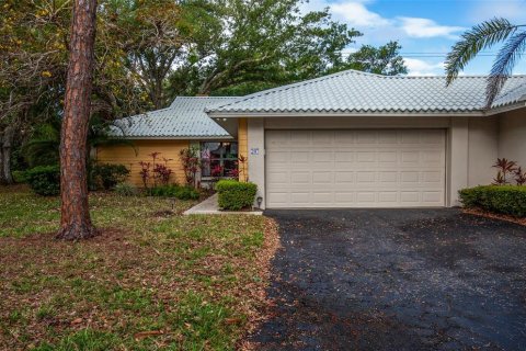 Condo in Venice, Florida, 2 bedrooms № 2233518 - photo 2