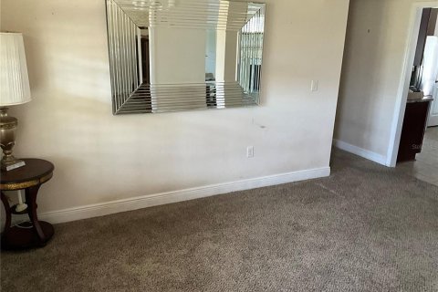 House in Leesburg, Florida 3 bedrooms, 189.06 sq.m. № 1918211 - photo 7