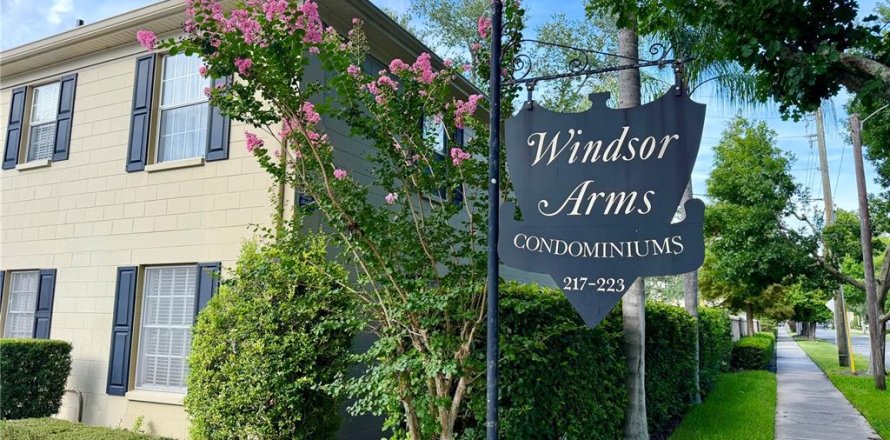 Condo in Lakeland, Florida, 2 bedrooms № 2219255