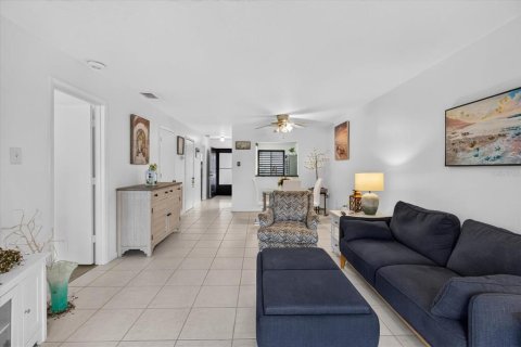 Copropriété à vendre à Tarpon Springs, Floride: 2 chambres, 98.94 m2 № 2413768 - photo 17