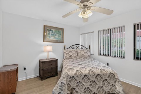 Copropriété à vendre à Tarpon Springs, Floride: 2 chambres, 98.94 m2 № 2413768 - photo 25