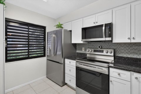 Copropriété à vendre à Tarpon Springs, Floride: 2 chambres, 98.94 m2 № 2413768 - photo 10