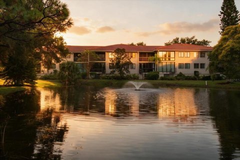 Copropriété à vendre à Tarpon Springs, Floride: 2 chambres, 98.94 m2 № 2413768 - photo 3