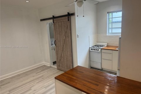 Купить кондоминиум в Майами-Бич, Флорида 1 спальня, 39.02м2, № 2024219 - фото 15