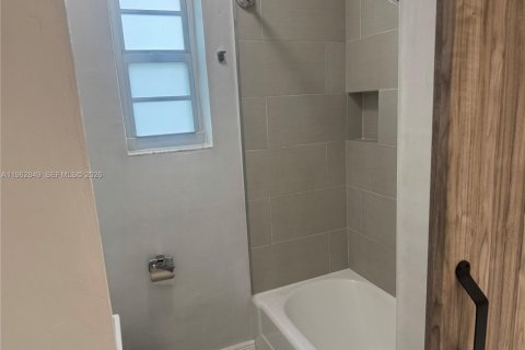 Купить кондоминиум в Майами-Бич, Флорида 1 спальня, 39.02м2, № 2024219 - фото 9