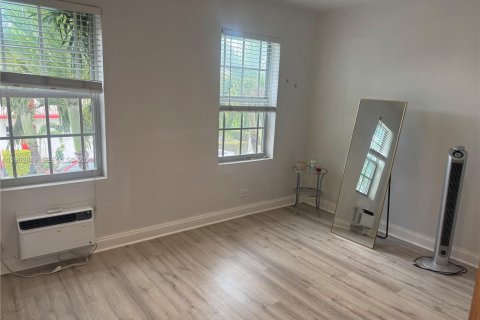 Купить кондоминиум в Майами-Бич, Флорида 1 спальня, 39.02м2, № 2024219 - фото 19