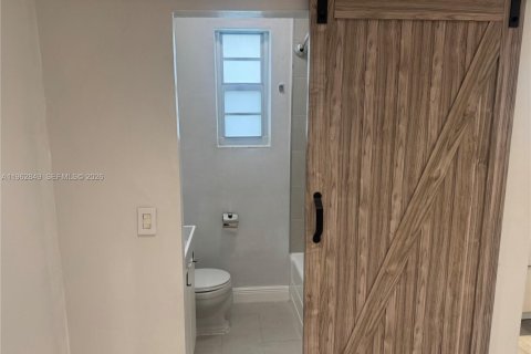 Купить кондоминиум в Майами-Бич, Флорида 1 спальня, 39.02м2, № 2024219 - фото 7