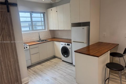 Купить кондоминиум в Майами-Бич, Флорида 1 спальня, 39.02м2, № 2024219 - фото 5