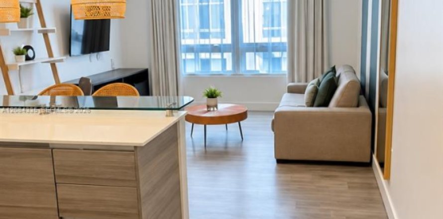 Condo à Hollywood, Floride, 1 chambre  № 2392503
