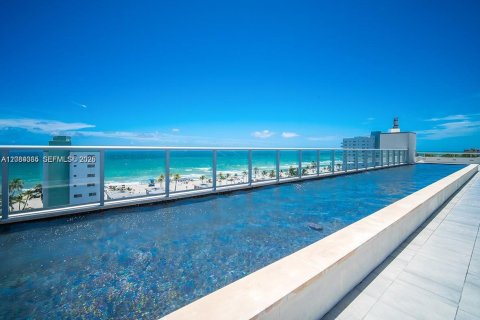 Copropriété à vendre à Hollywood, Floride: 1 chambre, 56.48 m2 № 2392503 - photo 11