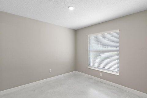 Appartement à louer à Eustis, Floride: 3 chambres, 107.67 m2 № 2436663 - photo 2