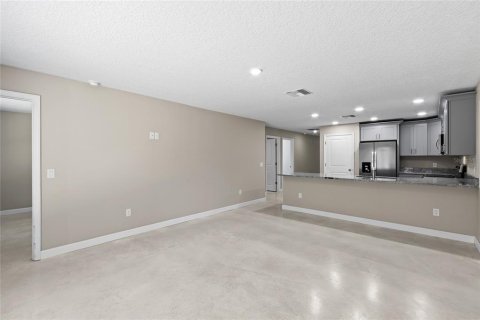 Appartement à louer à Eustis, Floride: 3 chambres, 107.67 m2 № 2436663 - photo 9
