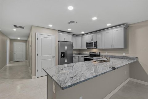 Appartement à louer à Eustis, Floride: 3 chambres, 107.67 m2 № 2436663 - photo 8