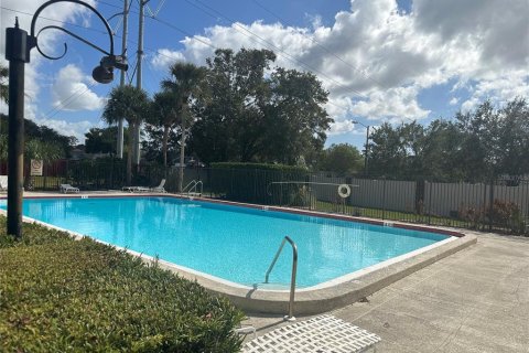Copropriété à louer à Clearwater, Floride: 2 chambres, 92.44 m2 № 2196965 - photo 19