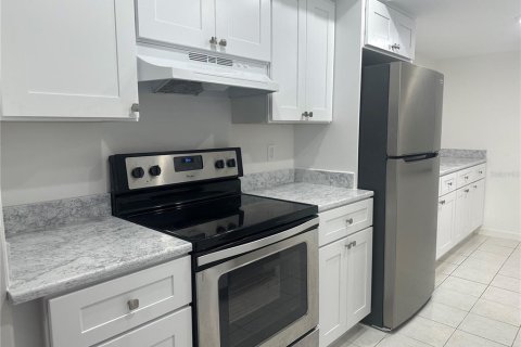 Copropriété à louer à Clearwater, Floride: 2 chambres, 92.44 m2 № 2196965 - photo 7