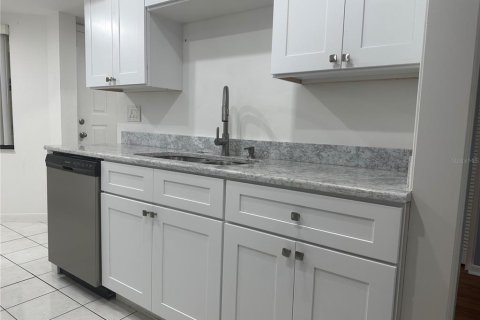 Copropriété à louer à Clearwater, Floride: 2 chambres, 92.44 m2 № 2196965 - photo 8