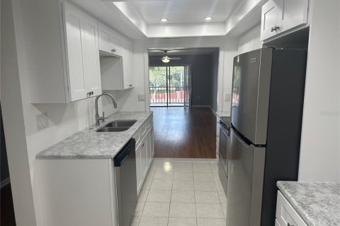 Copropriété à louer à Clearwater, Floride: 2 chambres, 92.44 m2 № 2196965 - photo 5