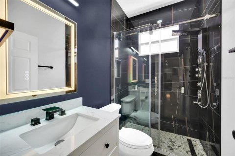 Casa en venta en Windermere, Florida, 5 dormitorios, 266.72 m2 № 1165362 - foto 22
