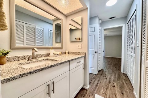 House in Oldsmar, Florida 2 bedrooms, 128.21 sq.m. № 1732852 - photo 16
