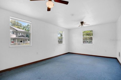 House in Orlando, Florida 3 bedrooms, 143.26 sq.m. № 2213205 - photo 19