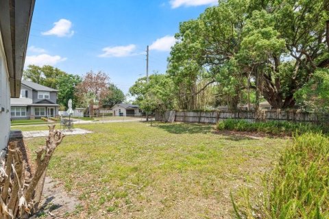 House in Orlando, Florida 3 bedrooms, 143.26 sq.m. № 2213205 - photo 25