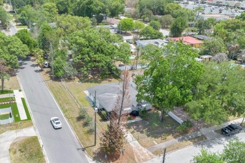 House in Orlando, Florida 3 bedrooms, 143.26 sq.m. № 2213205 - photo 27