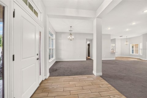 House in Ocala, Florida 4 bedrooms, 213.68 sq.m. № 2394345 - photo 12
