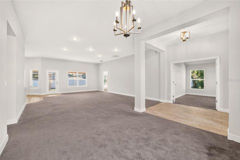 House in Ocala, Florida 4 bedrooms, 213.68 sq.m. № 2394345 - photo 19