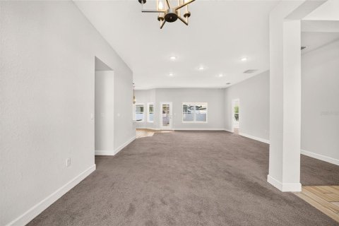 House in Ocala, Florida 4 bedrooms, 213.68 sq.m. № 2394345 - photo 26
