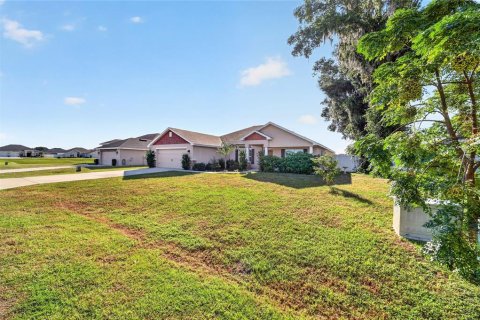 House in Ocala, Florida 4 bedrooms, 213.68 sq.m. № 2394345 - photo 4