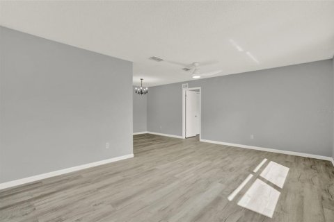 Casa en venta en DeLand, Florida, 3 dormitorios, 141.03 m2 № 1829443 - foto 5