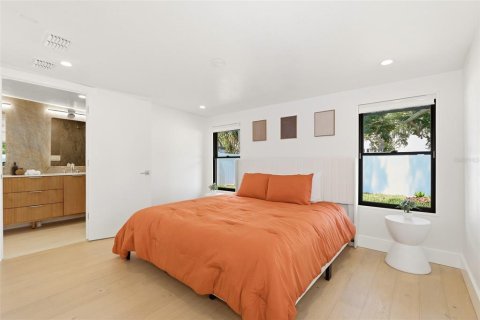 House in Winter Park, Florida 4 bedrooms, 192.77 sq.m. № 2223363 - photo 22