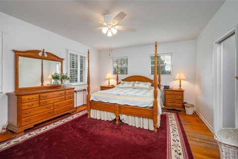 House in Fort Meade, Florida 4 bedrooms, 478.35 sq.m. № 2266717 - photo 29