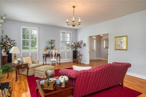 House in Fort Meade, Florida 4 bedrooms, 478.35 sq.m. № 2266717 - photo 12