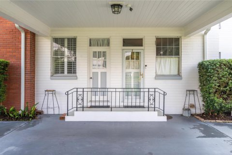 House in Fort Meade, Florida 4 bedrooms, 478.35 sq.m. № 2266717 - photo 5