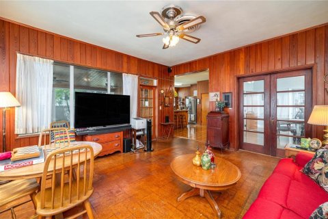 House in Fort Meade, Florida 4 bedrooms, 478.35 sq.m. № 2266717 - photo 21