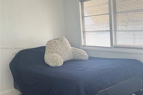 Apartamento en alquiler en Hallandale Beach, Florida, 1 dormitorio, 51.1 m2 № 2054367 - foto 9