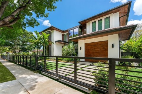 Casa en venta en Miami, Florida, 5 dormitorios, 366.41 m2 № 1938278 - foto 20