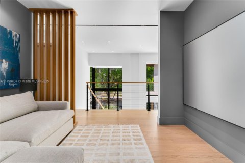 Casa en venta en Miami, Florida, 5 dormitorios, 366.41 m2 № 1938278 - foto 9