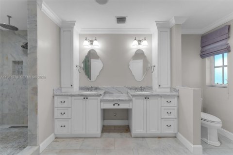 Casa en venta en Miami, Florida, 4 dormitorios, 212.75 m2 № 2058272 - foto 23