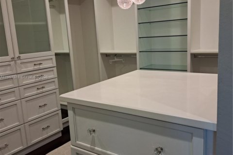 Casa en venta en Miami, Florida, 4 dormitorios, 212.75 m2 № 2058272 - foto 21