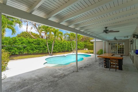Casa en venta en Miami, Florida, 4 dormitorios, 212.75 m2 № 2058272 - foto 29