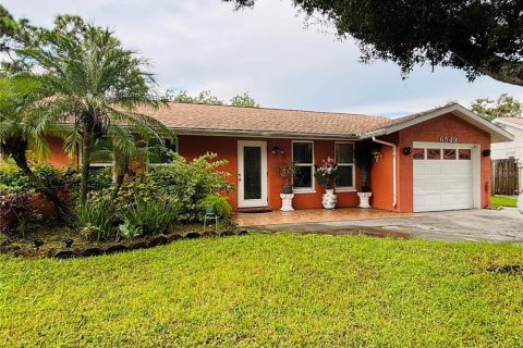 Casa en venta en Pinellas Park, Florida, 2 dormitorios, 100.89 m2 № 1909722 - foto 1