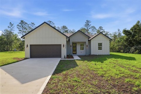 House in Dunnellon, Florida 4 bedrooms, 167.13 sq.m. № 2221692 - photo 2