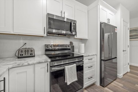 Apartment in Rotonda, Florida 3 bedrooms, 121.98 sq.m. № 1792867 - photo 11
