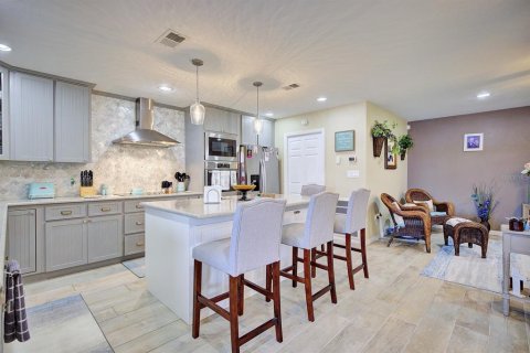 House in Lake Placid, Florida 3 bedrooms, 142.51 sq.m. № 2218448 - photo 6