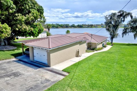 House in Lake Placid, Florida 3 bedrooms, 142.51 sq.m. № 2218448 - photo 2