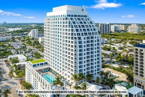Condominio en Fort Lauderdale, Florida, 1 dormitorio № 2033435